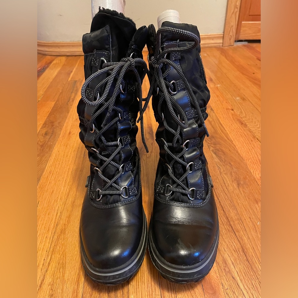 Coach snow boots